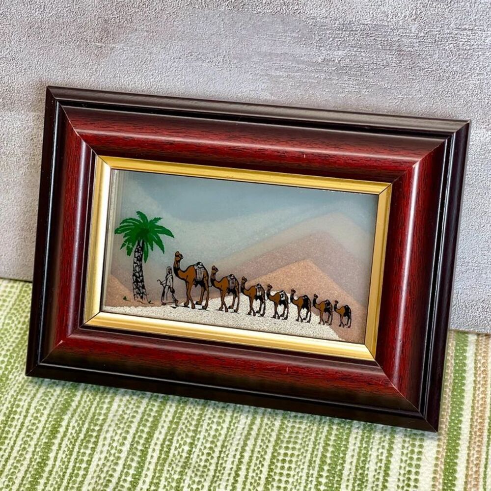 Vtg Rare Handmade Art Camels & Seven Natural Color Sands Collected From UAE